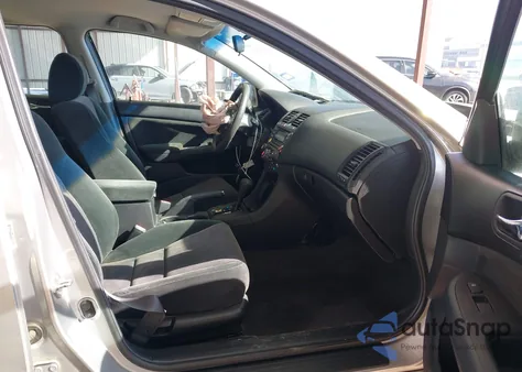 2005 Honda Accord 2.4 Lx z USA, uszkodzony, nr VIN 3HGCM56485G706243